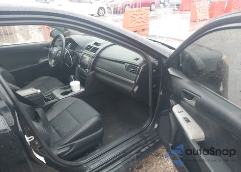 2012 Toyota Camry Se z USA, uszkodzony, nr VIN 4T1BF1FK1CU102681